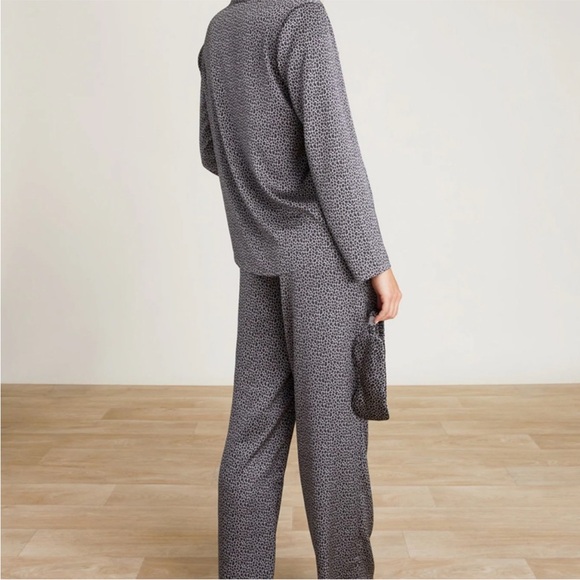 SzL Barefoot Dreams Satin Pajama Pants - Picture 2 of 14